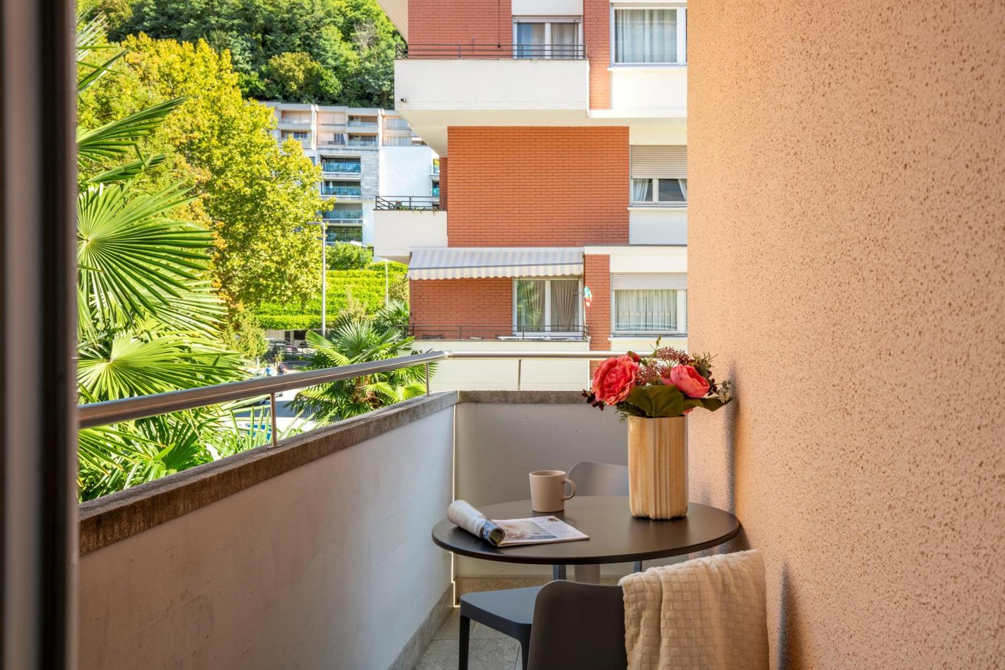 Lake Modern Suites - Free Parking Lugano Luaran gambar