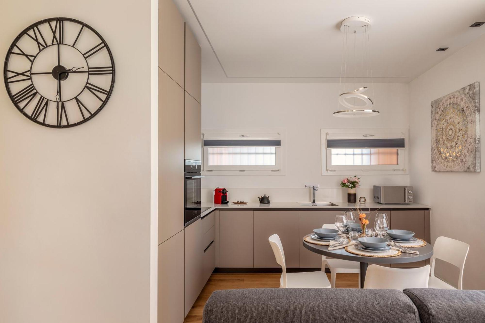 Lake Modern Suites - Free Parking Lugano Luaran gambar