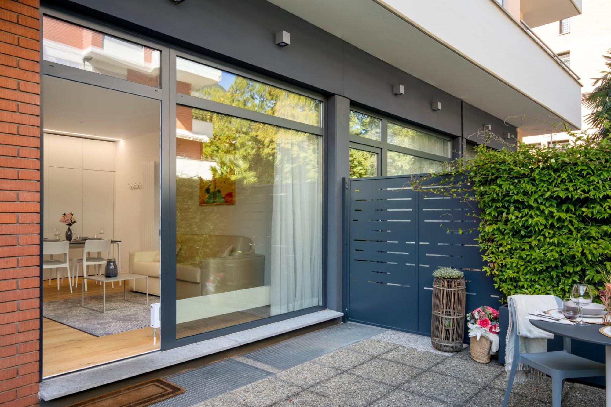 Lake Modern Suites - Free Parking Lugano Luaran gambar